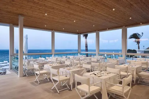 Dimitra Beach Hotel & Suites in Karaoulanis Beach Hotel, foto 9