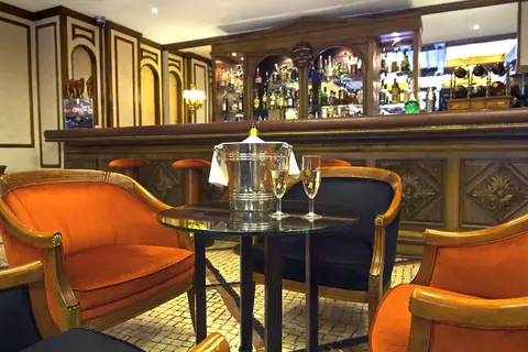 SANA Rex Hotel in Almada — foto 24