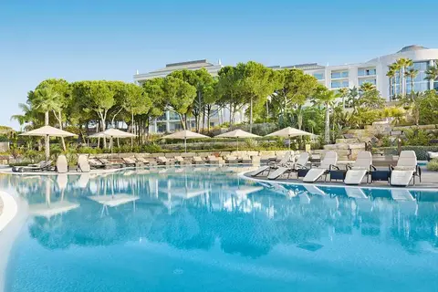 Conrad Algarve in Almancil