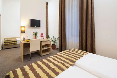 Hotel Pav in Praag — foto 14