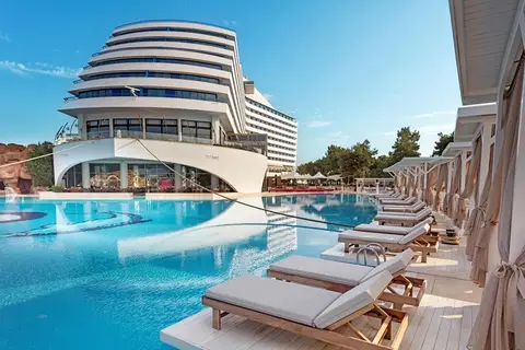 Titanic Deluxe Lara in Aksu — foto 6
