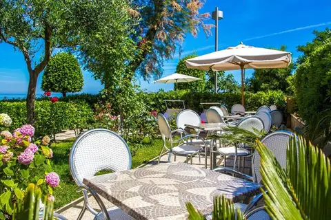 Adler Hotel in Gabicce Mare — foto 5