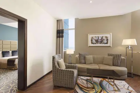 Ramada by Wyndham Abu Dhabi Corniche in أبوظبي — foto 20