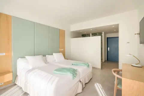 Iberostar Waves Playa Gaviotas in Las Gaviotas — foto 5