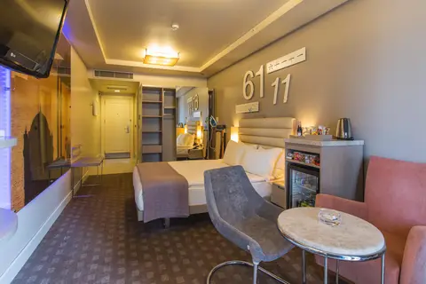 Ramada by Wyndham Istanbul Pera in Beyoğlu — foto 29