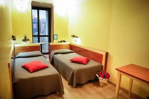 Art Hotel Milano in Prato — foto 3
