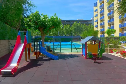 Alboran Apartments by Rentalmar in Salou — foto 12