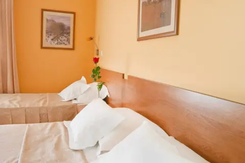 W Grand Hotel in Petrovac na Moru — foto 9
