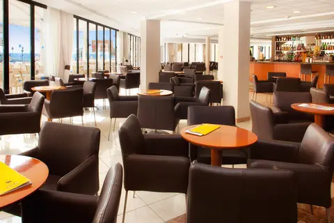 RH Corona del Mar Beach Hotel in Benidorm — foto 26