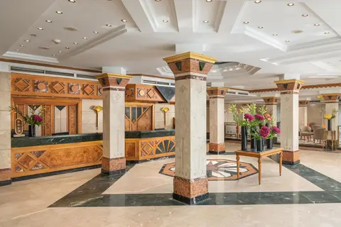 JAZ Pyramids Resort in كفرة نصار