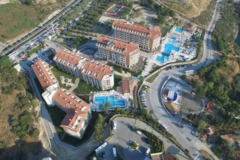 Ramada Hotel & Suites by Wyndham Kusadasi in Kusadasi — foto 7