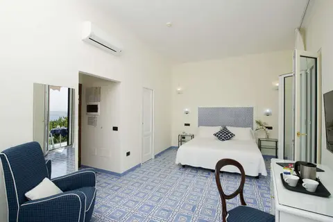 Hotel Aurora Amalfi in Amalfi — foto 15