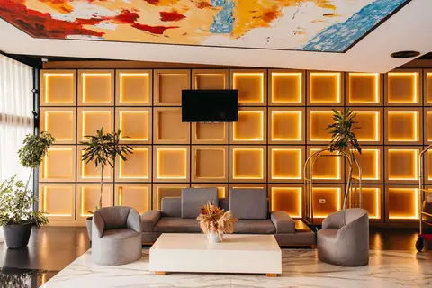 Royal G Max Hotel & Spa in Golem, foto 9