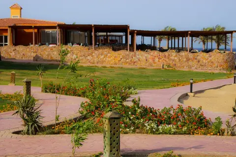 Wadi Lahmy Azur Resort Berenice in محمية وادي الجمال وجبل حماطة — foto 19
