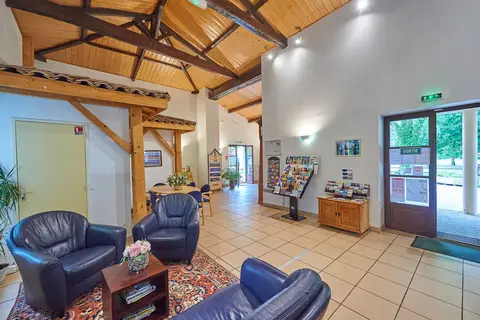Residence Du Château De Salles in Salles — foto 16