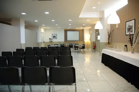 Stelle Hotel The Businest in Napels — foto 30