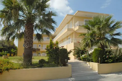 Barbie Hotel & Apartments in Ιαλυσός — foto 20
