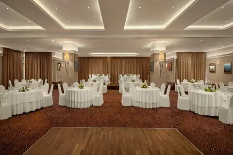 Mediterranean Beach Hotel in Agios Tychonos — foto 18