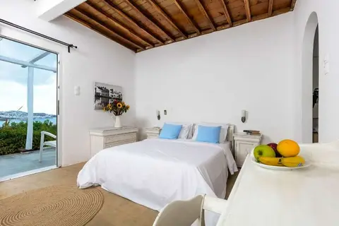 Rhenia Hotel in Τούρλος — foto 5
