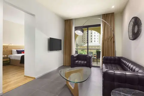Ramada Hotel & Suites by Wyndham JBR in Hawthorn Suites by Wyndham Dubai — foto 25
