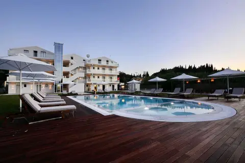 V Luxury Suites in Korfoe — foto 19