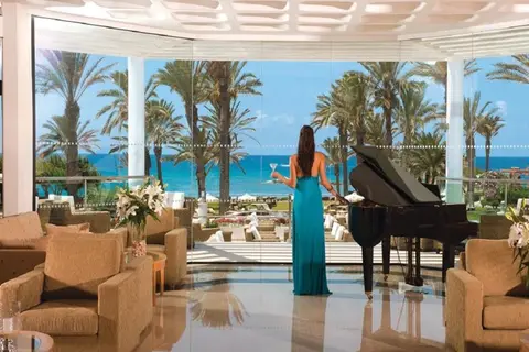 Constantinou Bros Asimina Suites Hotel in Geroskipou — foto 26