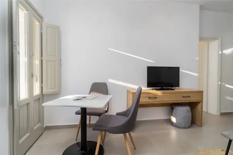 Symphony Suites in Pyrgos, foto 14