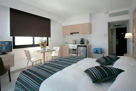 Anemi Hotel & Suites Paphos in Paphos, foto 12