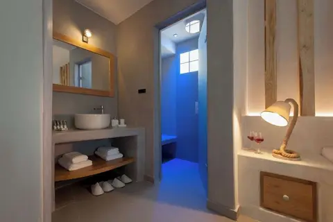 Neptune Luxury Spa Suites in Thira Municipal Unit, foto 16