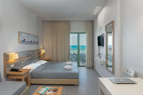 Erato Beach Hotel in Πλατανιάς — foto 19