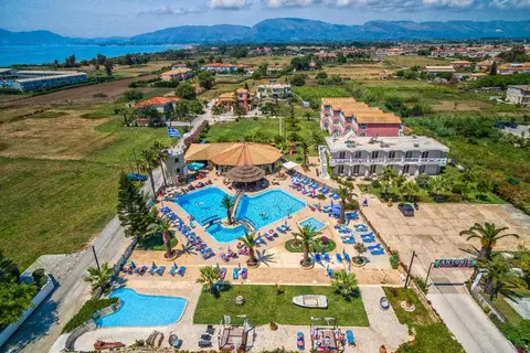 Antonis Apartments & Pool Bar in Δημοτική Ενότητα Λαγανά — foto 4