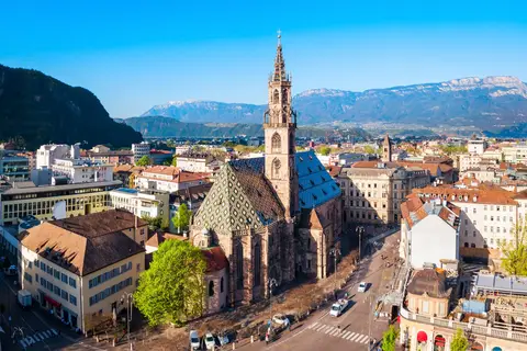 Ontdek de Dolomieten in Trentino, Malè in Malé — foto 2