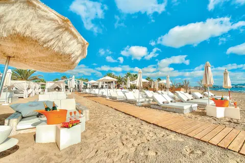 Ushuaïa Ibiza Beach Hotel & The Unexpected Ibiza Hotel in Sant Jordi de ses Salines — foto 4
