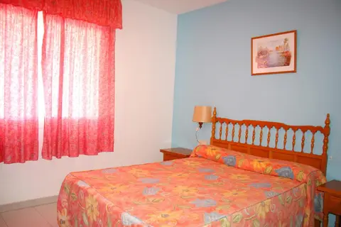 Esmeralda Apartments in La Línea de la Concepción — foto 4