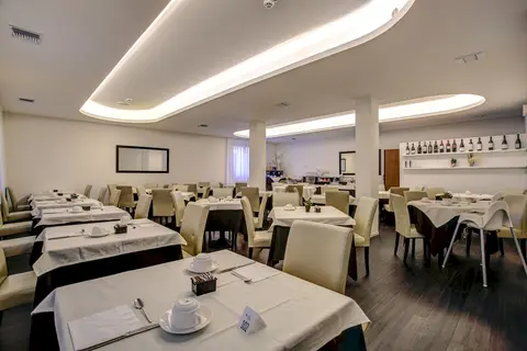Cristallo in Cattolica, foto 5