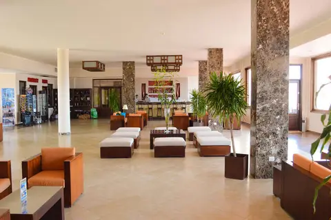 Viva Blue Resort & Diving in Coraya Divers Naga Bay — foto 9