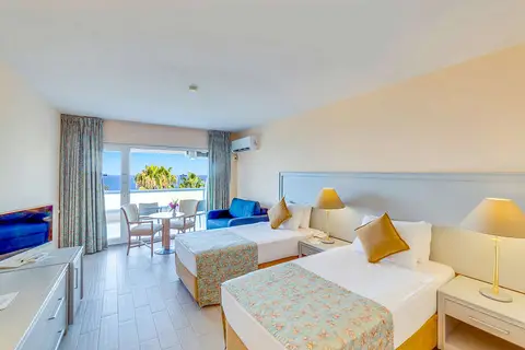 The Grand Blue Sky International in Kuşadası, foto 16