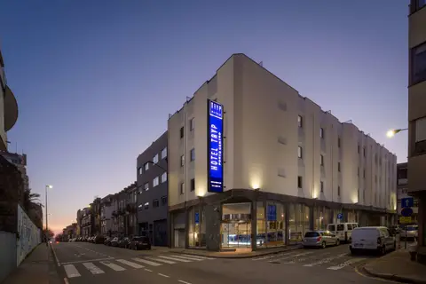 Tryp Porto Centro in Porto