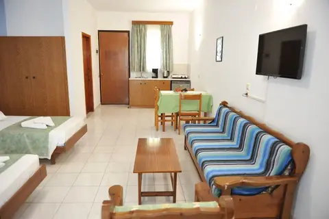 Maritime Hotel Apartments in Κρεμαστή — foto 11