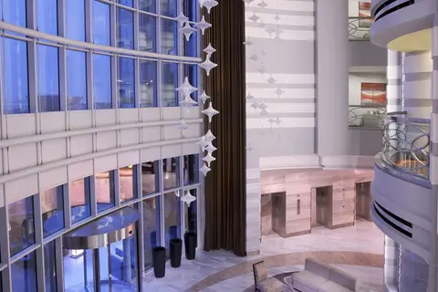 Sheraton Mall of the Emirates Hotel, Dubai in Dubai — foto 8