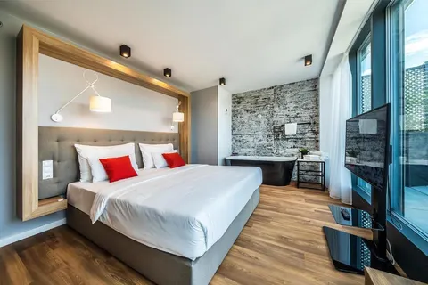 Up Hotel Budapest in Chami — foto 2