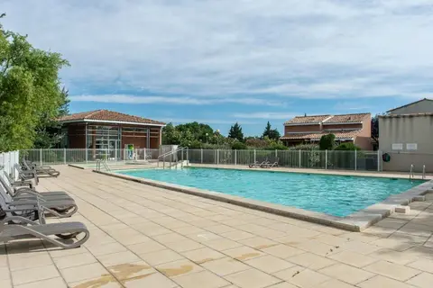 Vakantiepark Sun Hols Les Rives Du Lac in Saint-Saturnin-lès-Avignon — foto 2