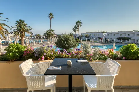 Atlantica Ocean Beach in Máleme — foto 13
