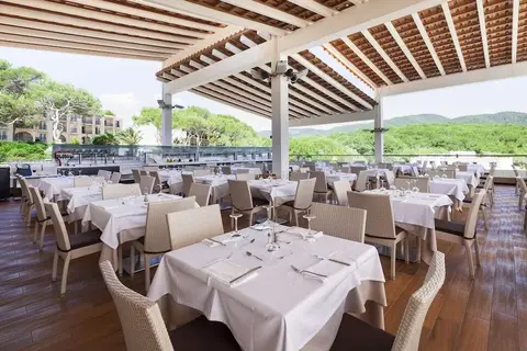 Invisa Hotel Club Cala Blanca in Santa Eulària des Riu — foto 6