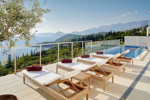Ananti Resort Residences & Beach Club in Drobnići