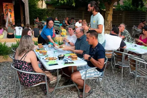 Flower Camping La Sagne in Vitrac — foto 13
