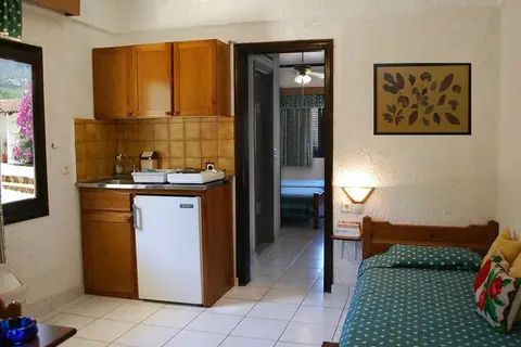 ILIOSTASI BEACH Apartments in Chersonissos