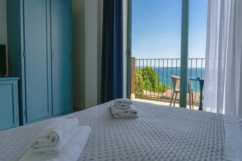Hotel Riva del Sole - Adults Only in Moniga del Garda — foto 25