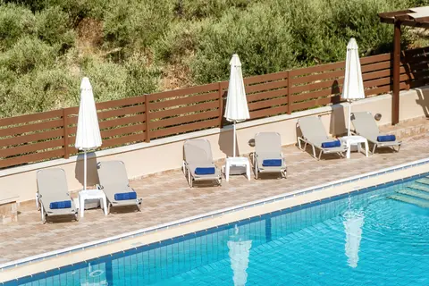 Sunrise Suites in Καλύβες — foto 6