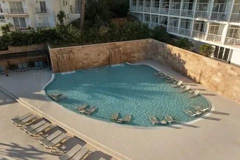 Hyde Ibiza in Urbanització Cala Llonga, foto 6
